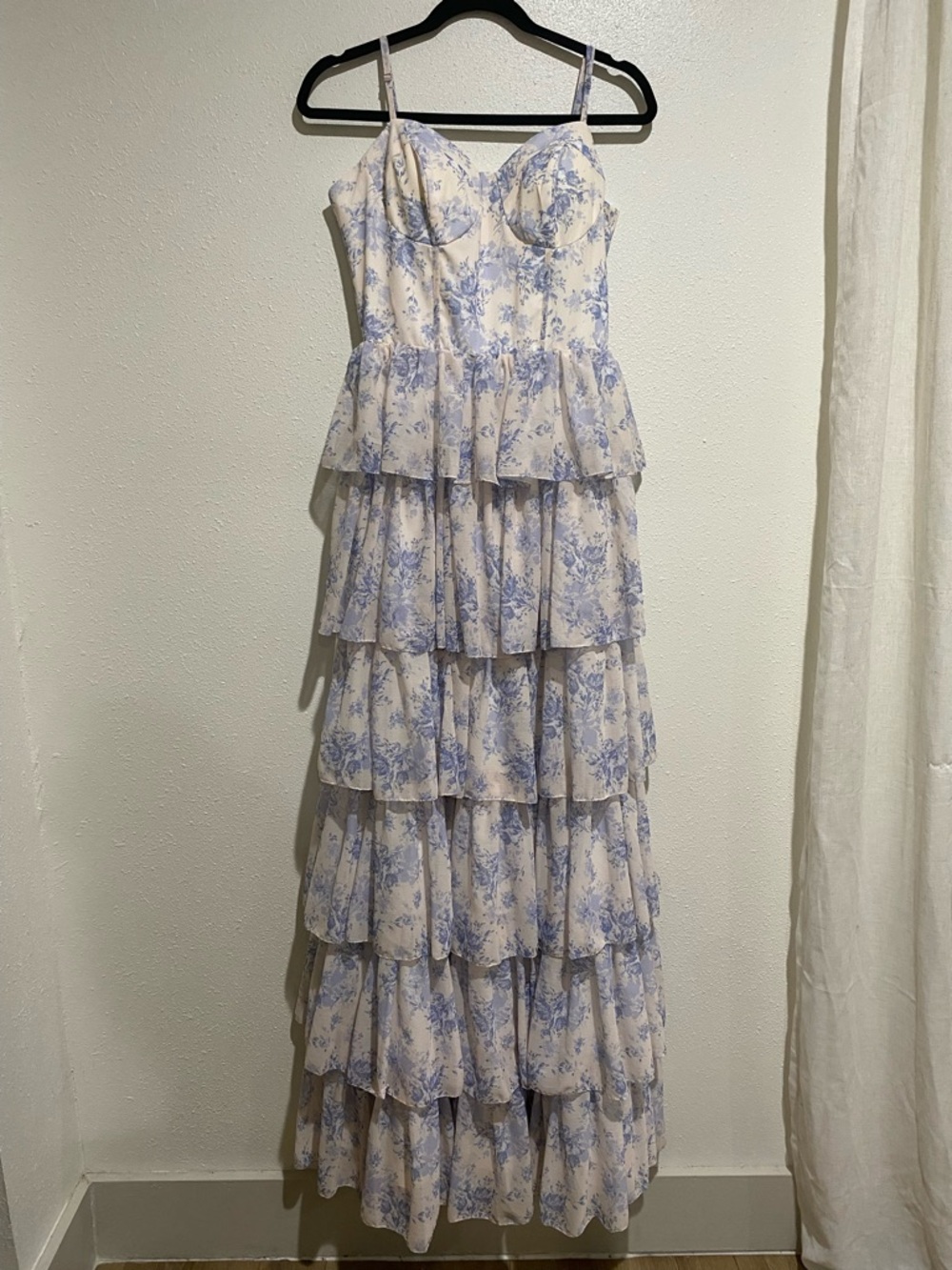 Romantic Blue Floral Tiered Maxi Dress with Spaghetti Straps - Picture 5 of 9